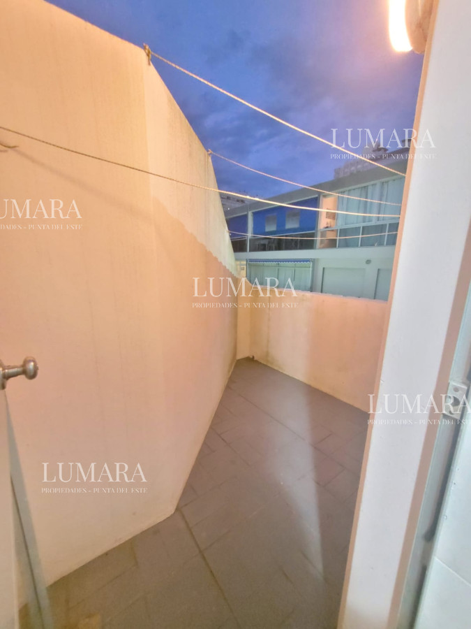 Apartamento ID.2130 - Apartamento en Venta, Peninsula, Punta del Este