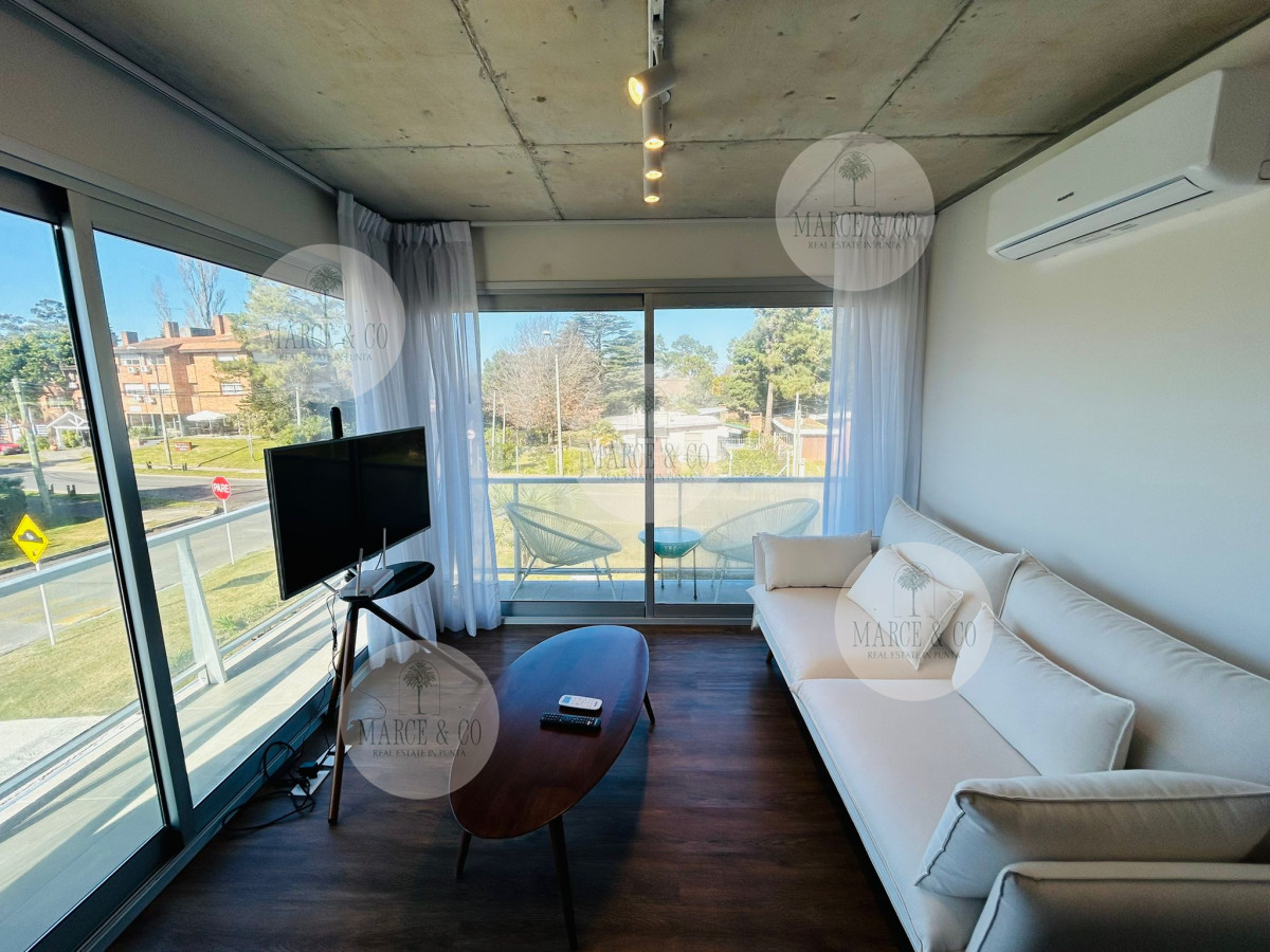 Apartamento ID.2559 - Apartamento en venta 2 Dormitorios , Playa Mansa, Punta del este 