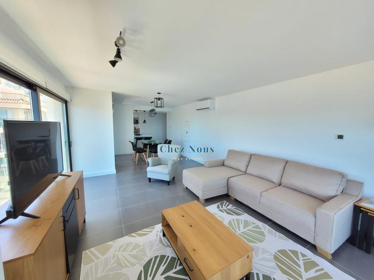 Apartamento ID.601 - Apartamento en venta, 3 dormitorios 2 baños, Bonaire IV-Punta del Este