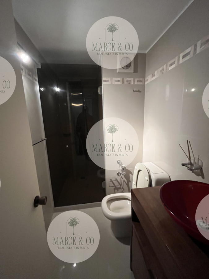 Apartamento ID.944 - Apartamento en venta, puerto Punta del Este.