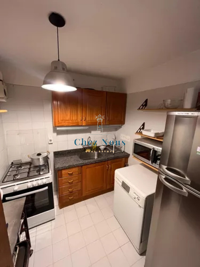Apartamento ID.569 - Alquiler de temporada - 2 dormitorios Playa Brava con parrillero a gas.