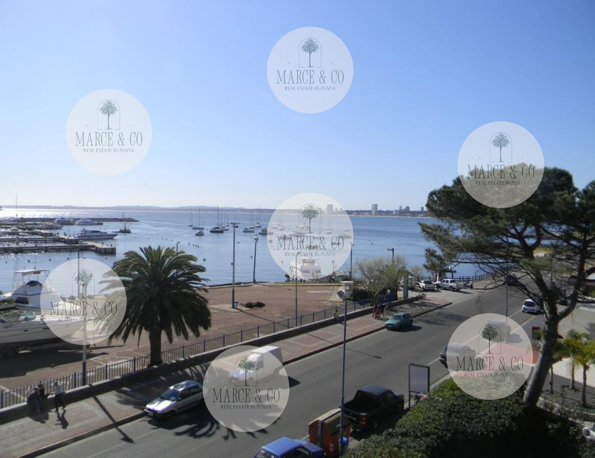 Apartamento ID.944 - Apartamento en venta, puerto Punta del Este.