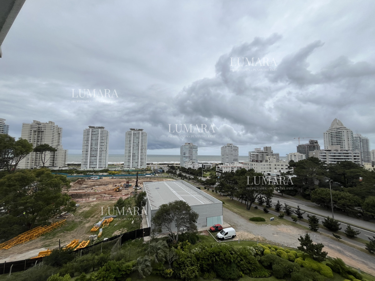 Apartamento ID.863 - Torre One II - Playa Brava