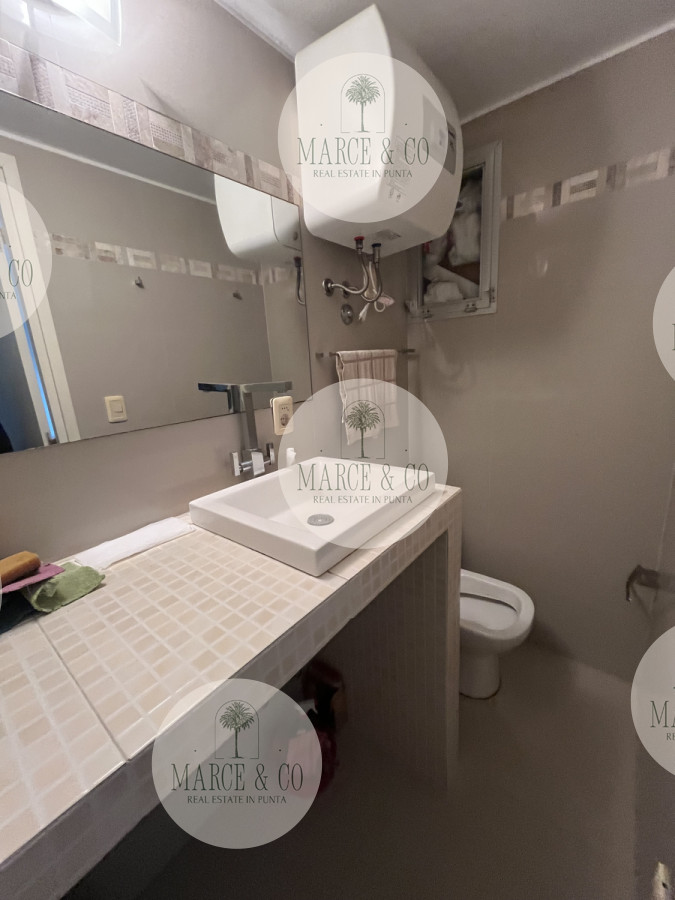 Apartamento ID.944 - Apartamento en venta, puerto Punta del Este.