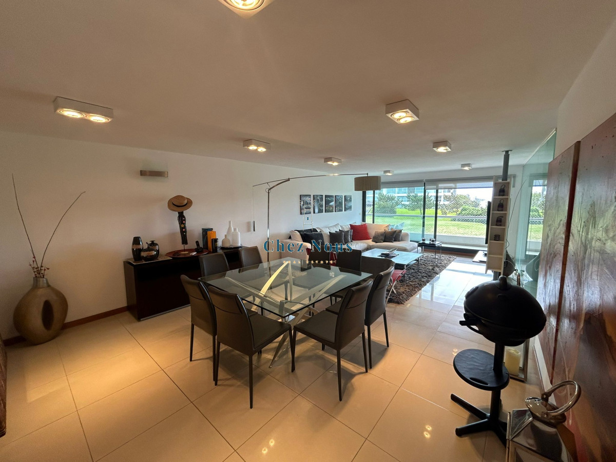 Apartamento ID.605 - Apartamento en alquiler - Primera línea Brava 3 dormitorios + Dep.