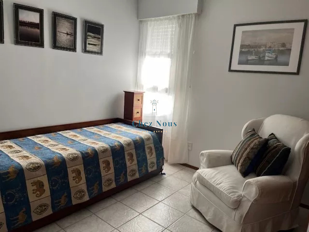 Apartamento ID.600 - Apartamento en venta frente al mar - 2 dormitorios Playa Mansa.