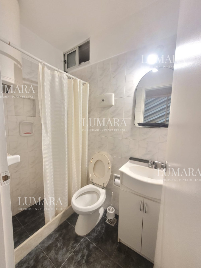 Apartamento ID.2130 - Apartamento en Venta, Peninsula, Punta del Este