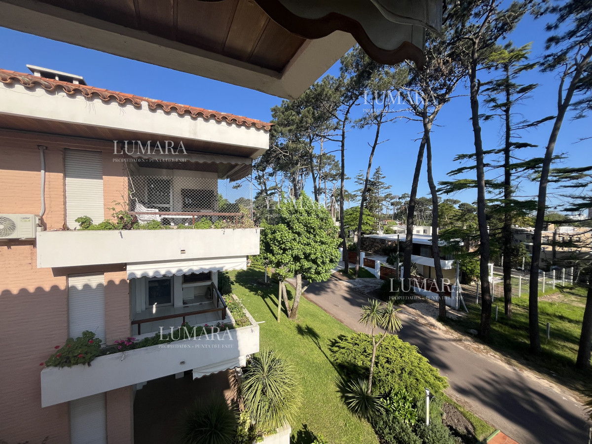 Apartamento ID.613 - Apartamento en venta o alquiler temporario - 3 dormitorios Playa Mansa.