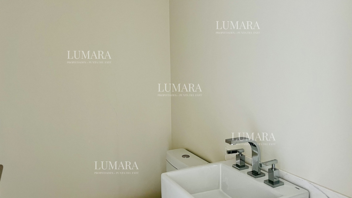 Apartamento ID.910 - Greenlife. 3 Dormitorios con 3 baños. OPORTUNIDAD.