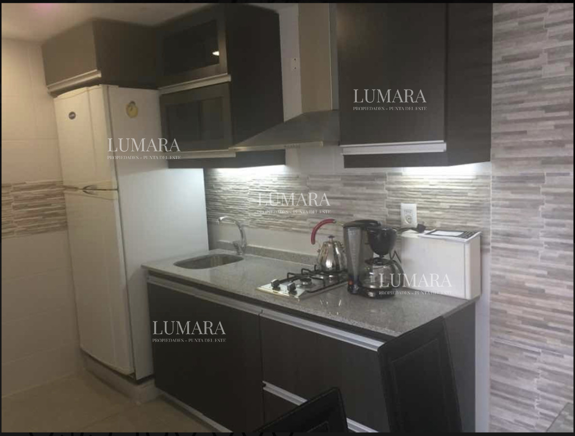 Apartamento ID.2540 - Apartamento en Venta, Península, Punta del Este