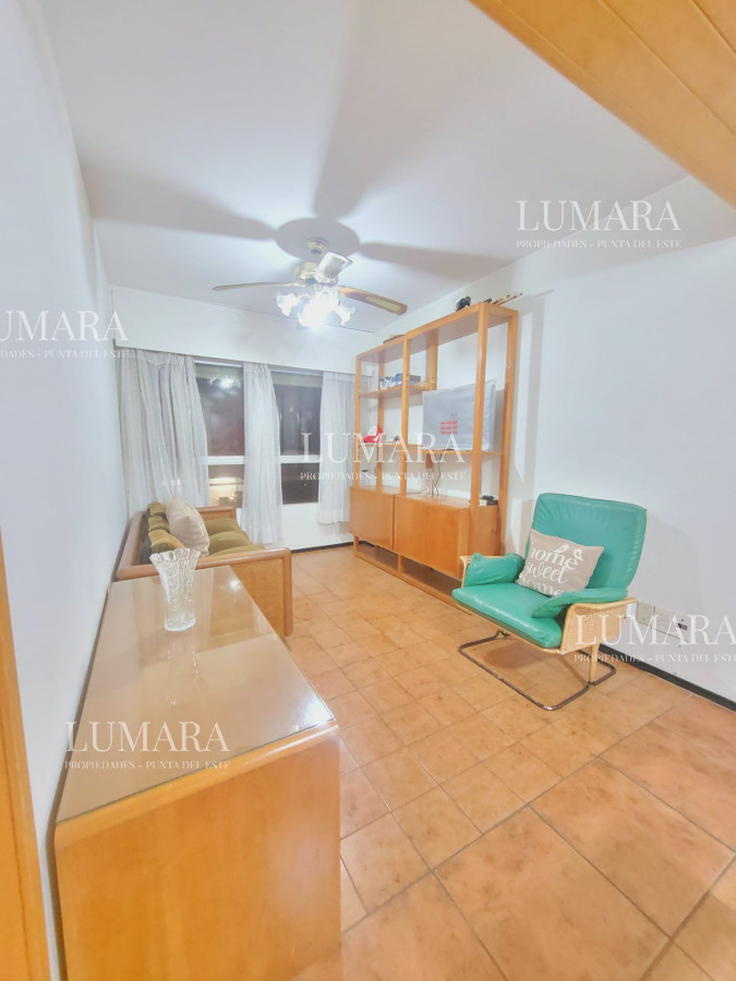 Apartamento ID.2130 - Apartamento en Venta, Peninsula, Punta del Este