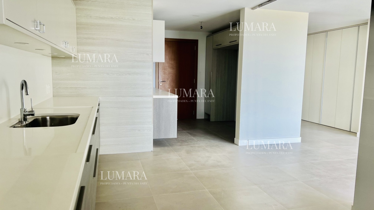 Apartamento ID.910 - Greenlife. 3 Dormitorios con 3 baños. OPORTUNIDAD.