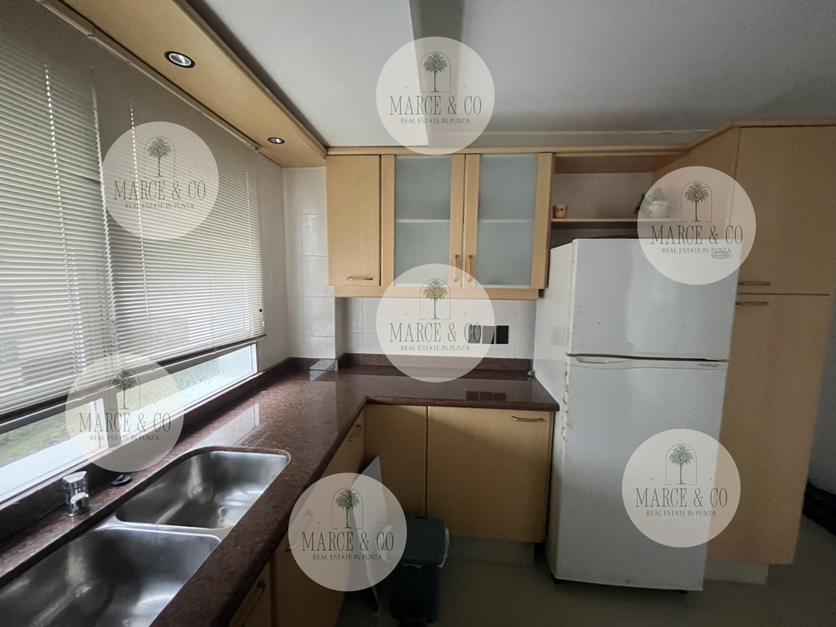 Apartamento ID.944 - Apartamento en venta, puerto Punta del Este.