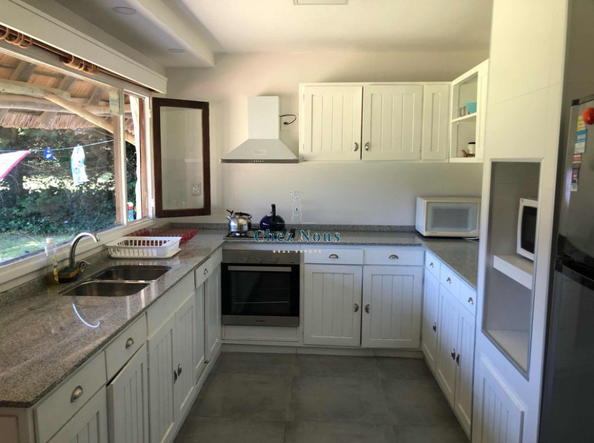 Casa ID.477 - Casa en venta y alquiler anual, Marly Punta Del Este.