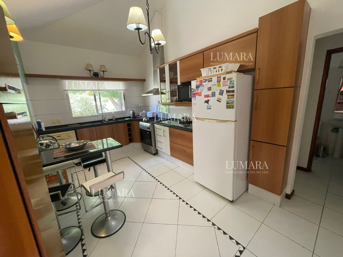 Casa ID.715 - Casa en alquiler, Punta Del Este..