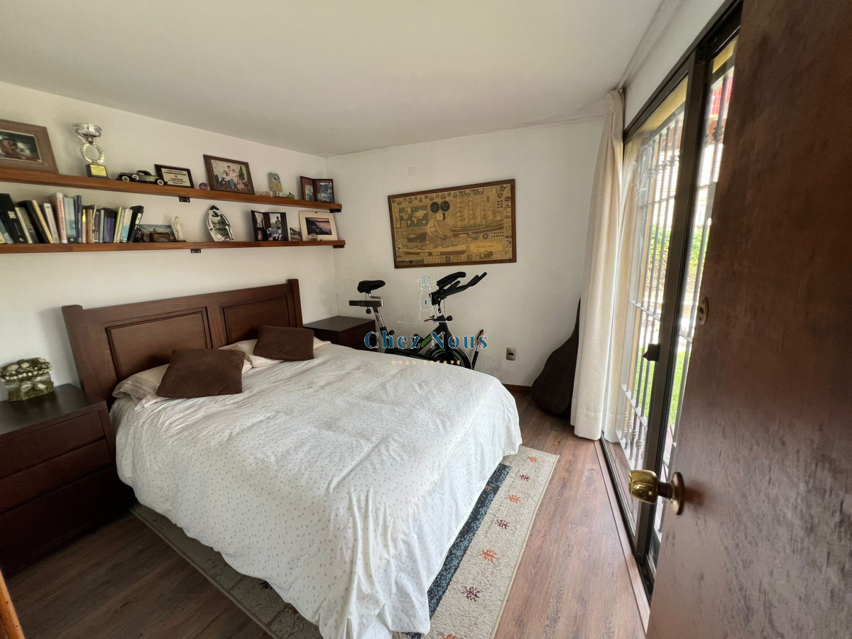 Casa ID.444 - Casa en alquiler Playa Mansa - 3 dormitorios. 