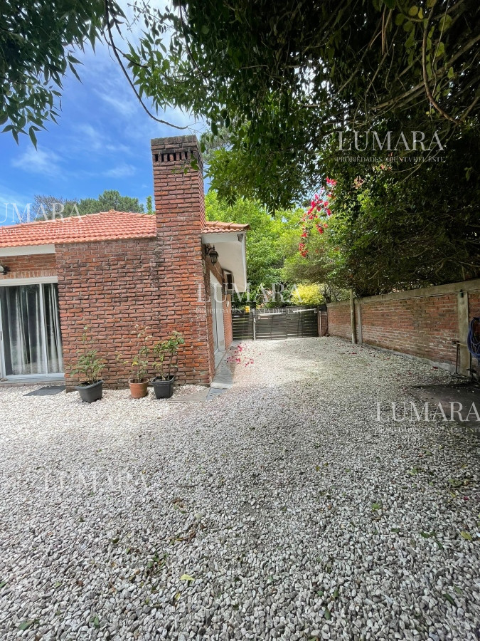 Casa ID.715 - Casa en alquiler, Punta Del Este..