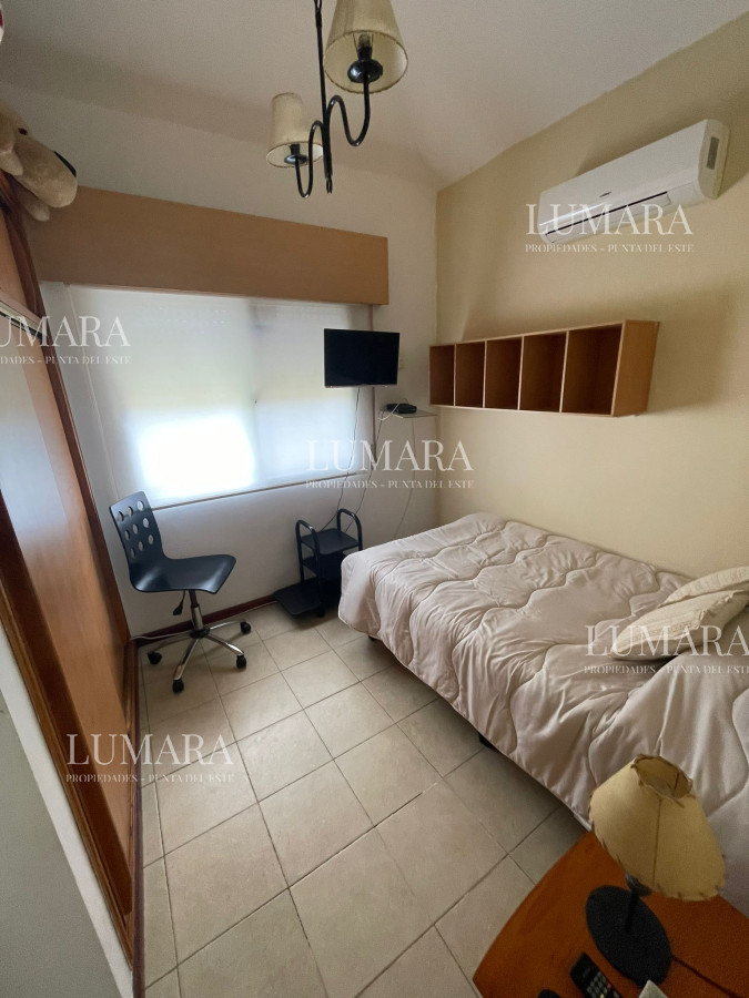 Casa ID.715 - Casa en alquiler, Punta Del Este..