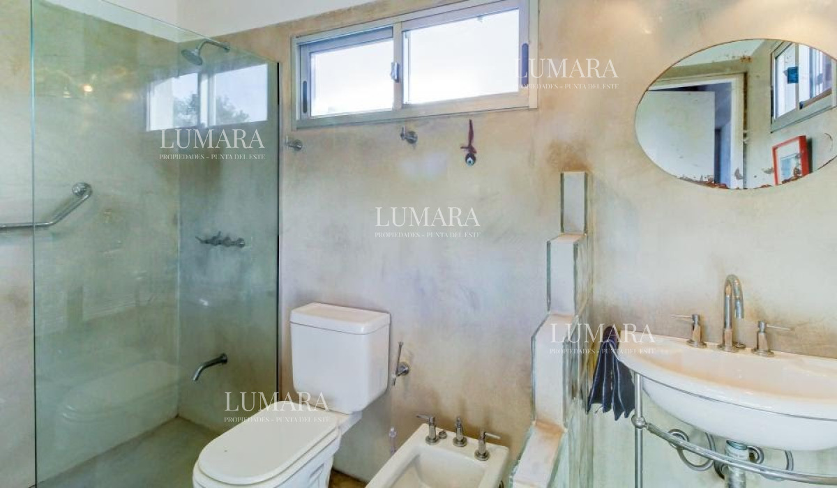 Casa ID.1487 - Casa en venta 4 dormitorios - Balneario Buenos Aires.