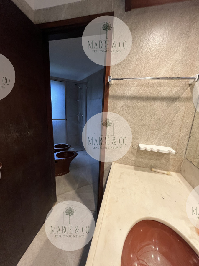 Casa ID.405 - Casa En Venta o alquiler anual, Zona Cantegril.