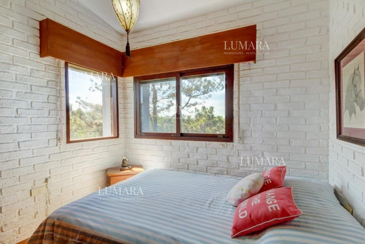 Casa ID.1487 - Casa en venta 4 dormitorios - Balneario Buenos Aires.
