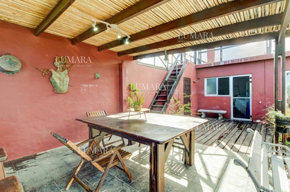Casa ID.1487 - Casa en venta 4 dormitorios - Balneario Buenos Aires.