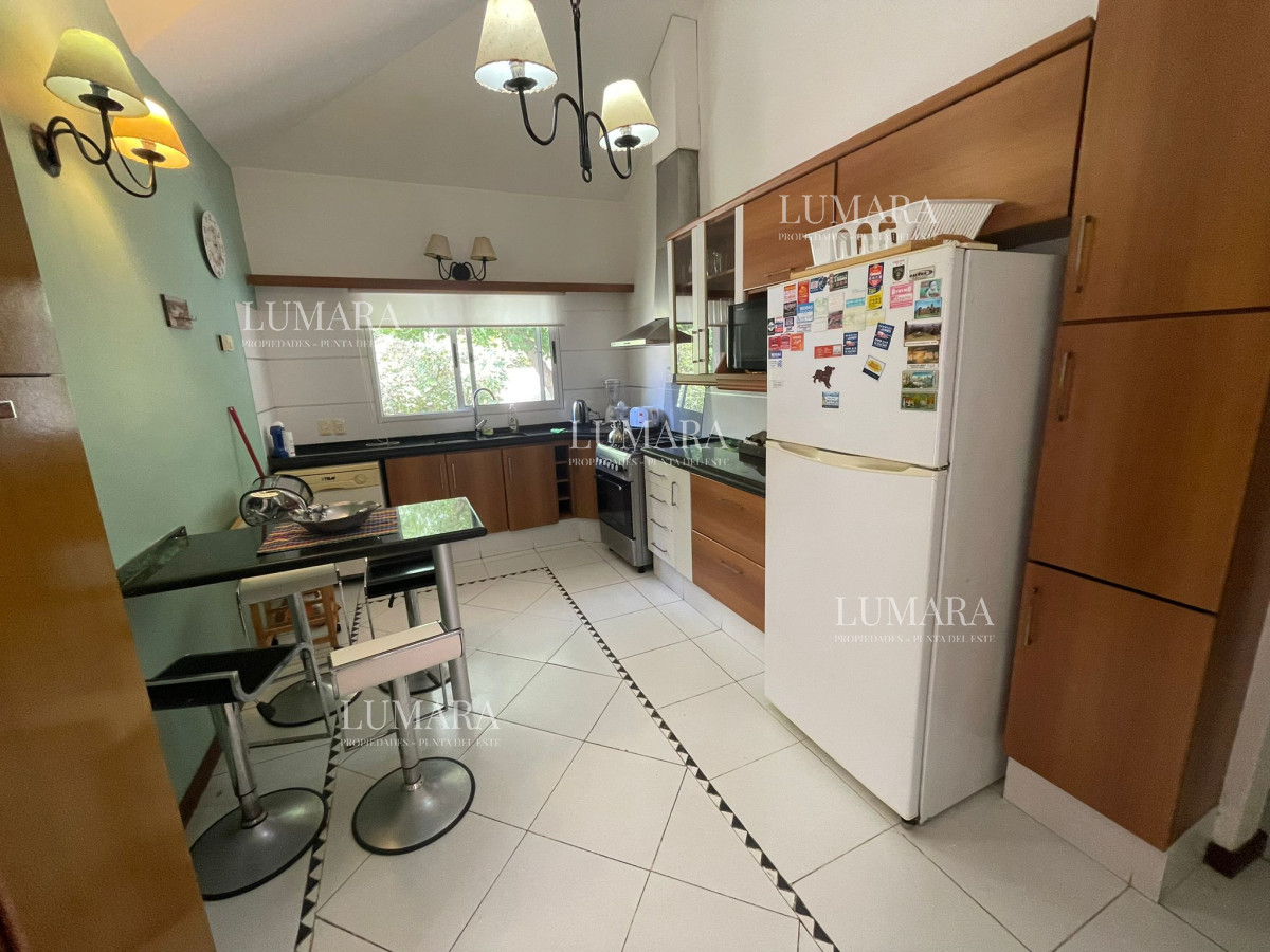 Casa ID.715 - Casa en alquiler, Punta Del Este..