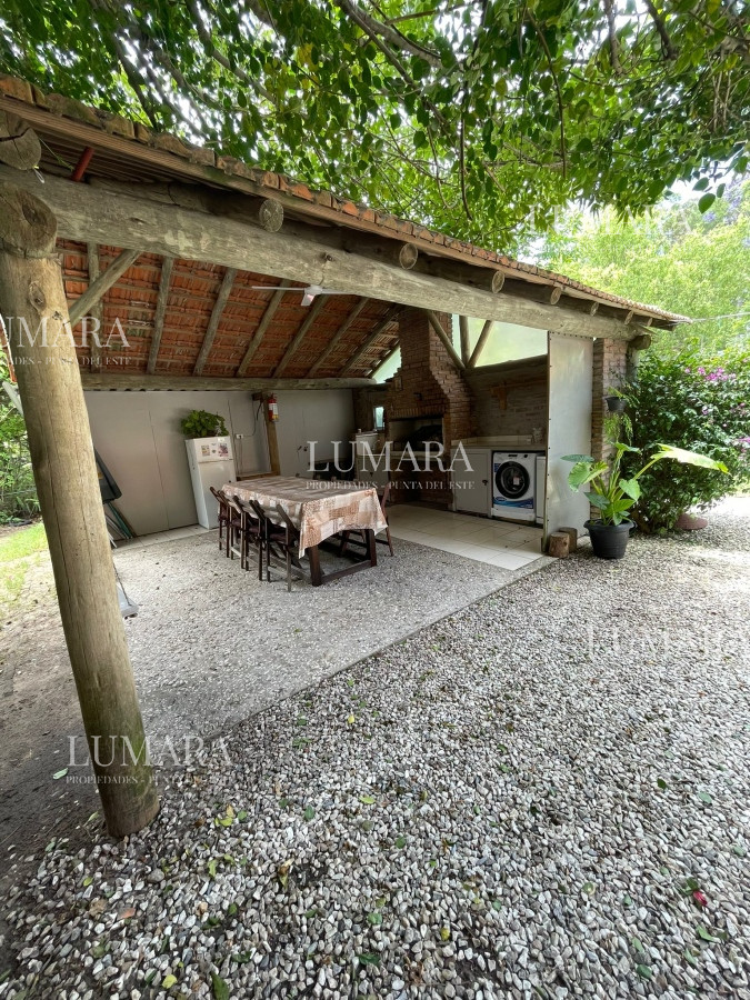 Casa ID.715 - Casa en alquiler, Punta Del Este..