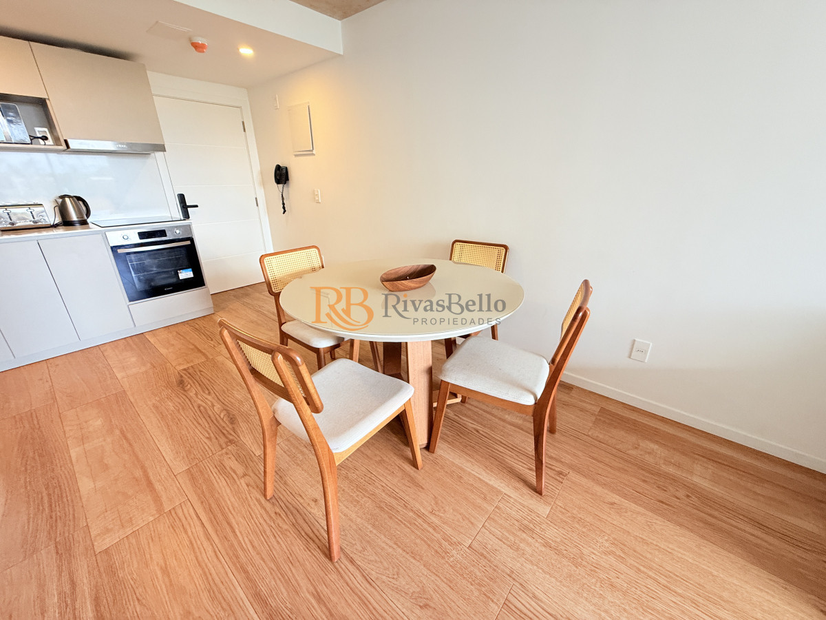 Apartamento ID.20 - Apartamento en Venta primera Linea, Playa Mansa, Punta del Este