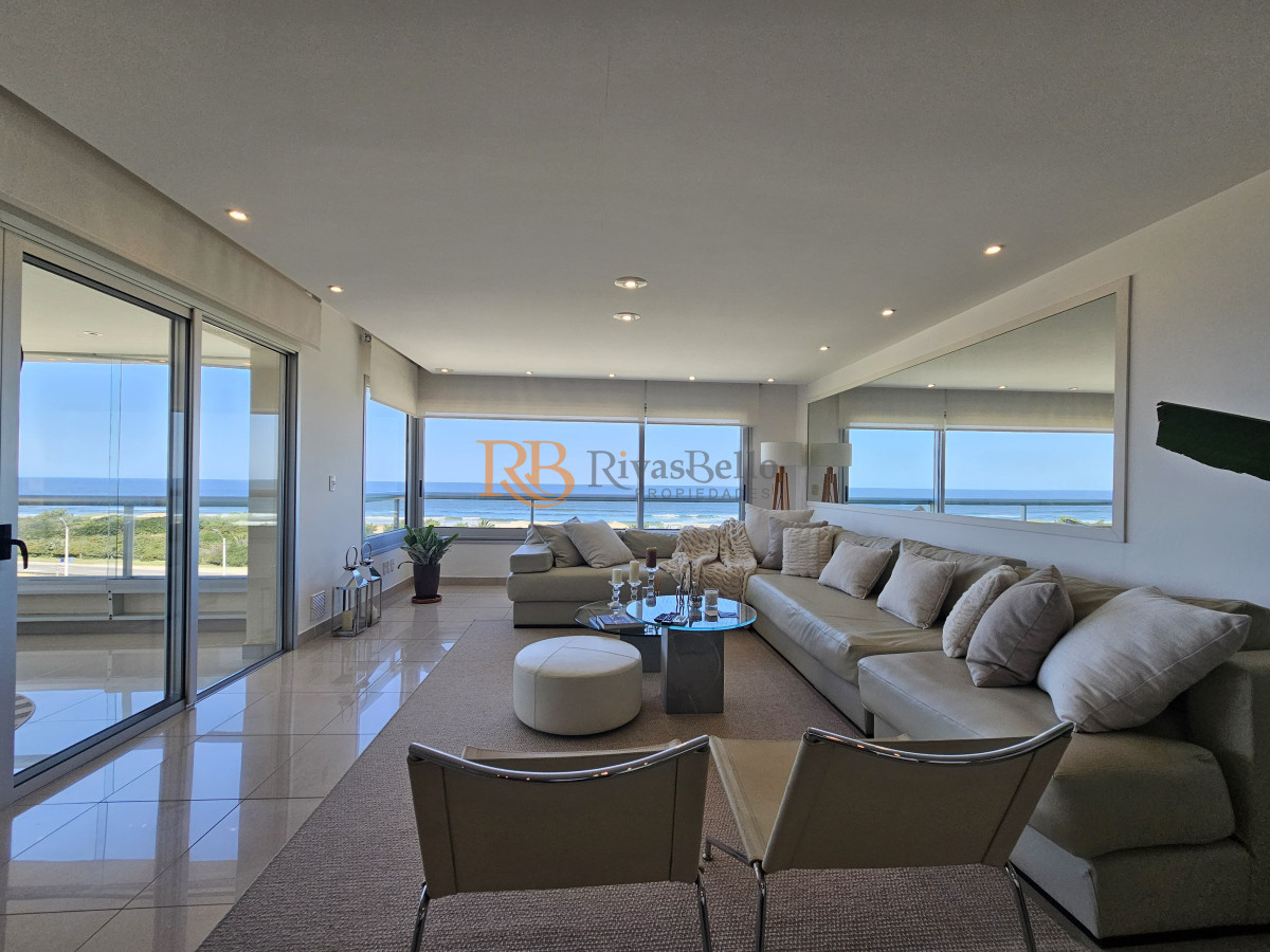 Apartamento ID.32 - Exclusividad en brava - 3 dormitorios en suite con barbacoa y jacuzzi.