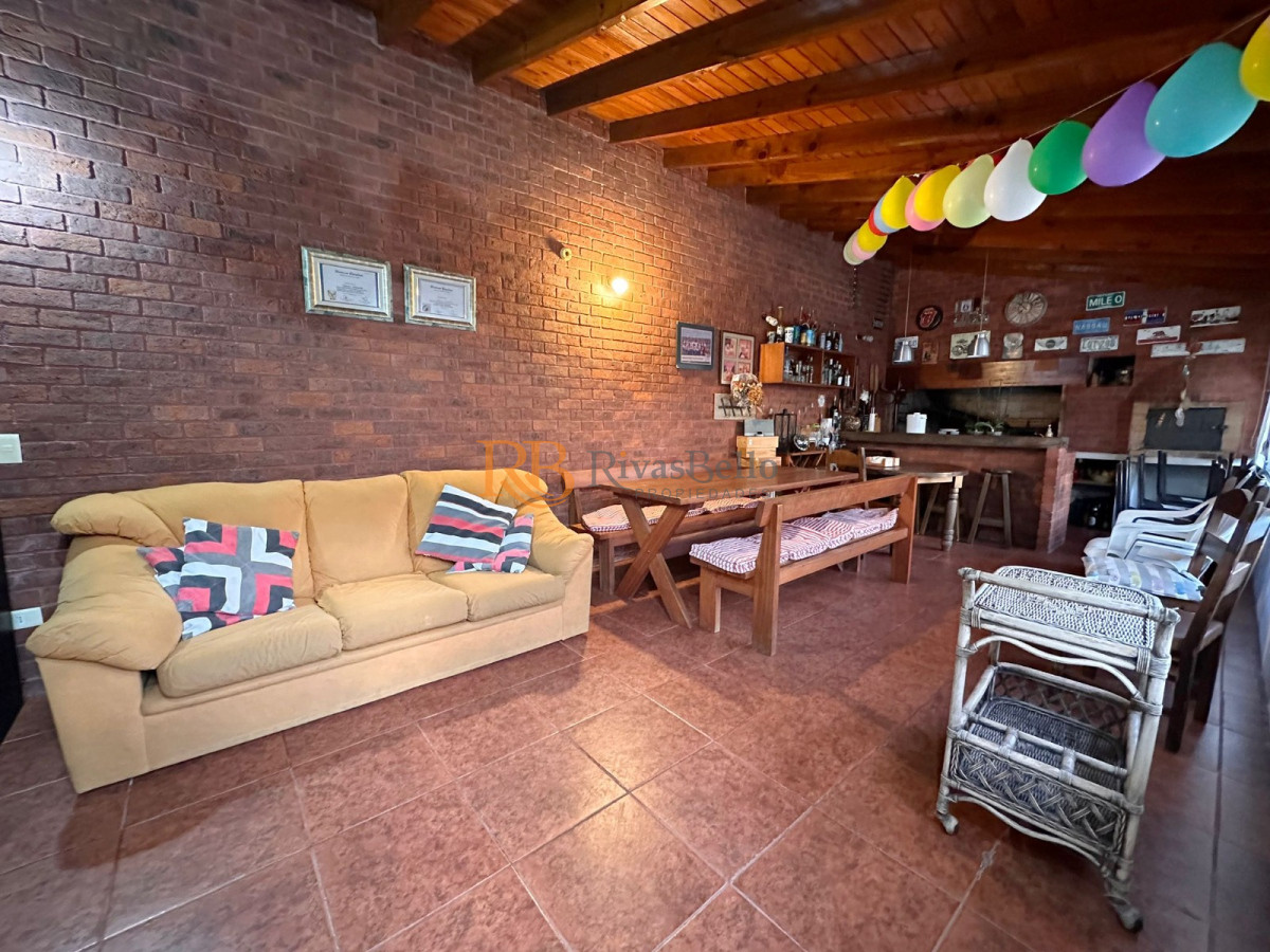 Casa ID.51 - Casa en venta Playa Mansa - 4 dormitorios Parada 19.