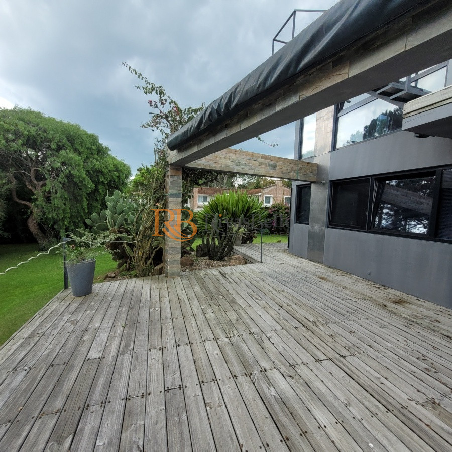 Casa ID.44 - Espetacular casa en venta en rincón del indio 