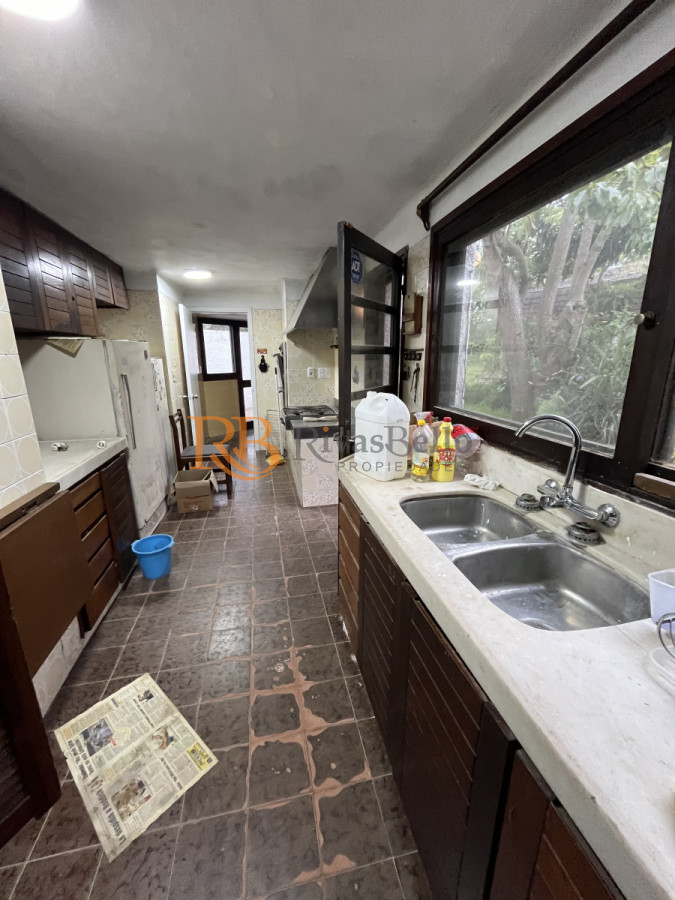 Casa ID.43 - Casa En Venta o alquiler anual, Zona Cantegril.