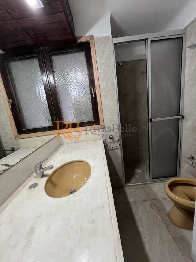 Casa ID.43 - Casa En Venta o alquiler anual, Zona Cantegril.