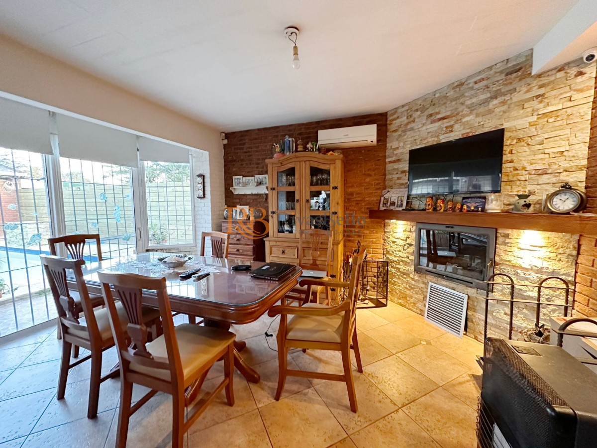 Casa ID.51 - Casa en venta Playa Mansa - 4 dormitorios Parada 19.