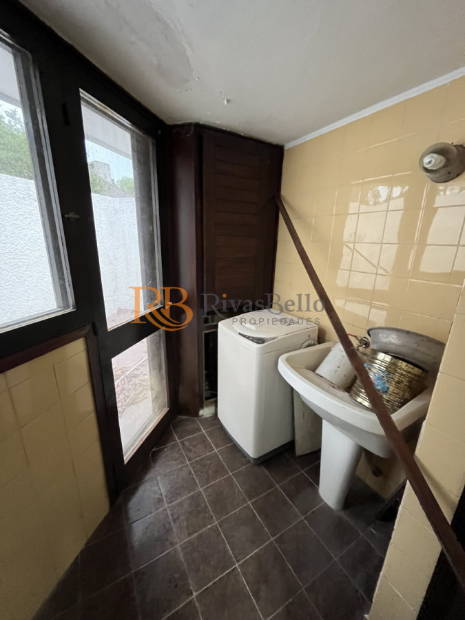 Casa ID.43 - Casa En Venta o alquiler anual, Zona Cantegril.