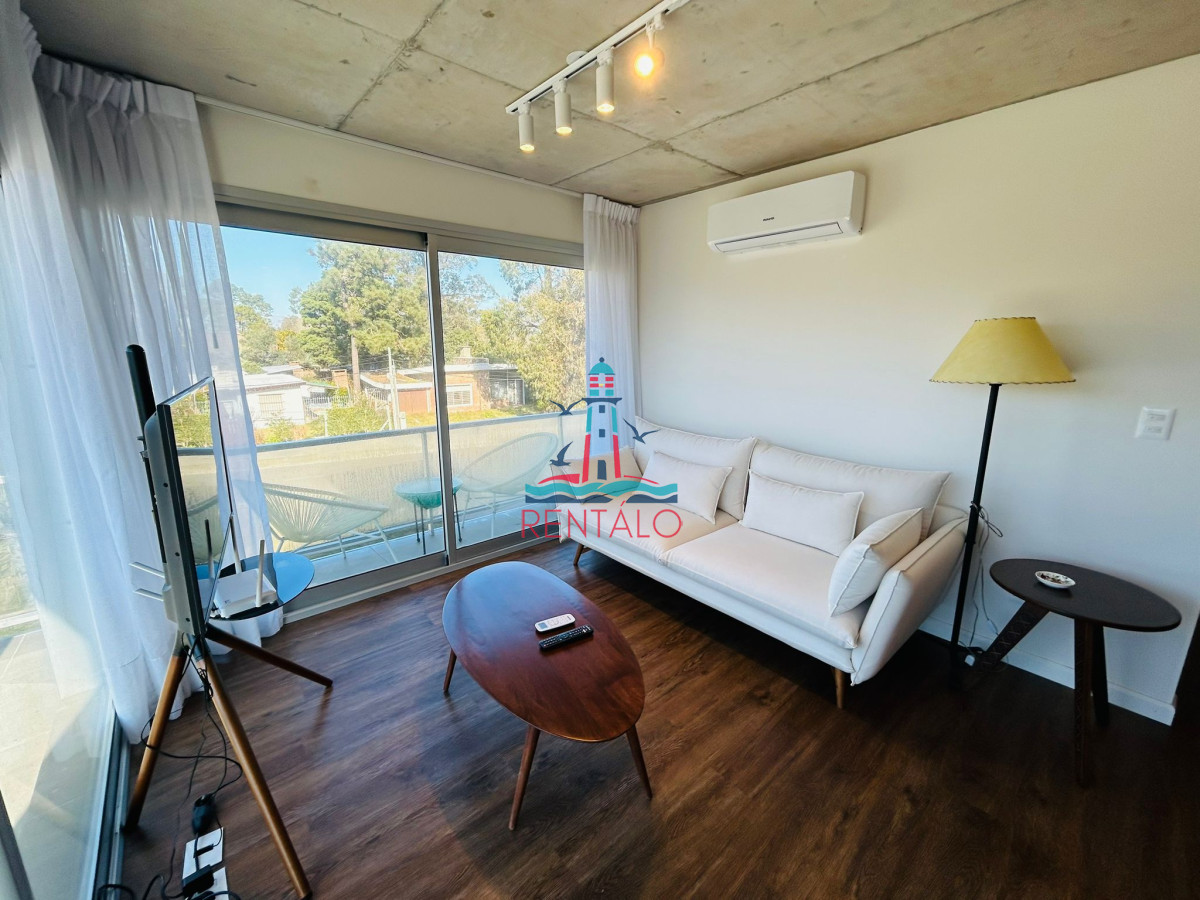 Apartamento ID.711 - Apartamento en venta 2 Dormitorios , Playa Mansa, Punta del este 