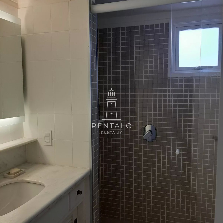 Apartamento ID.591 - Alquiler de temporada frente al puerto - 2 dormitorios.