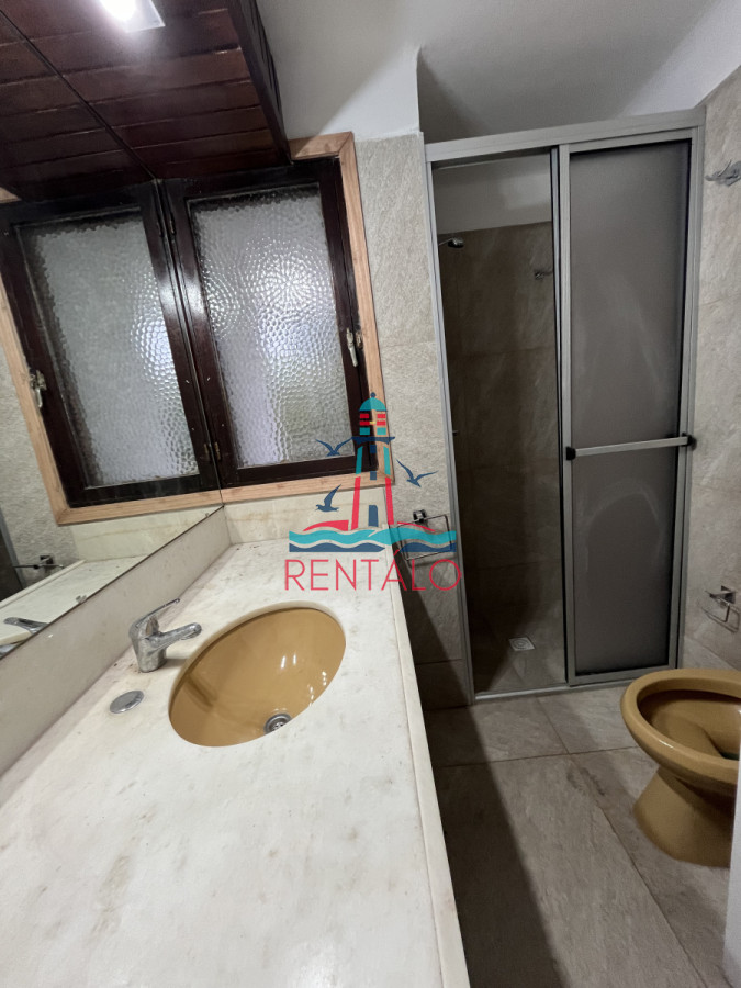 Casa ID.117 - Casa En Venta 5 dormitorios en Punta del Este zona Cantegril