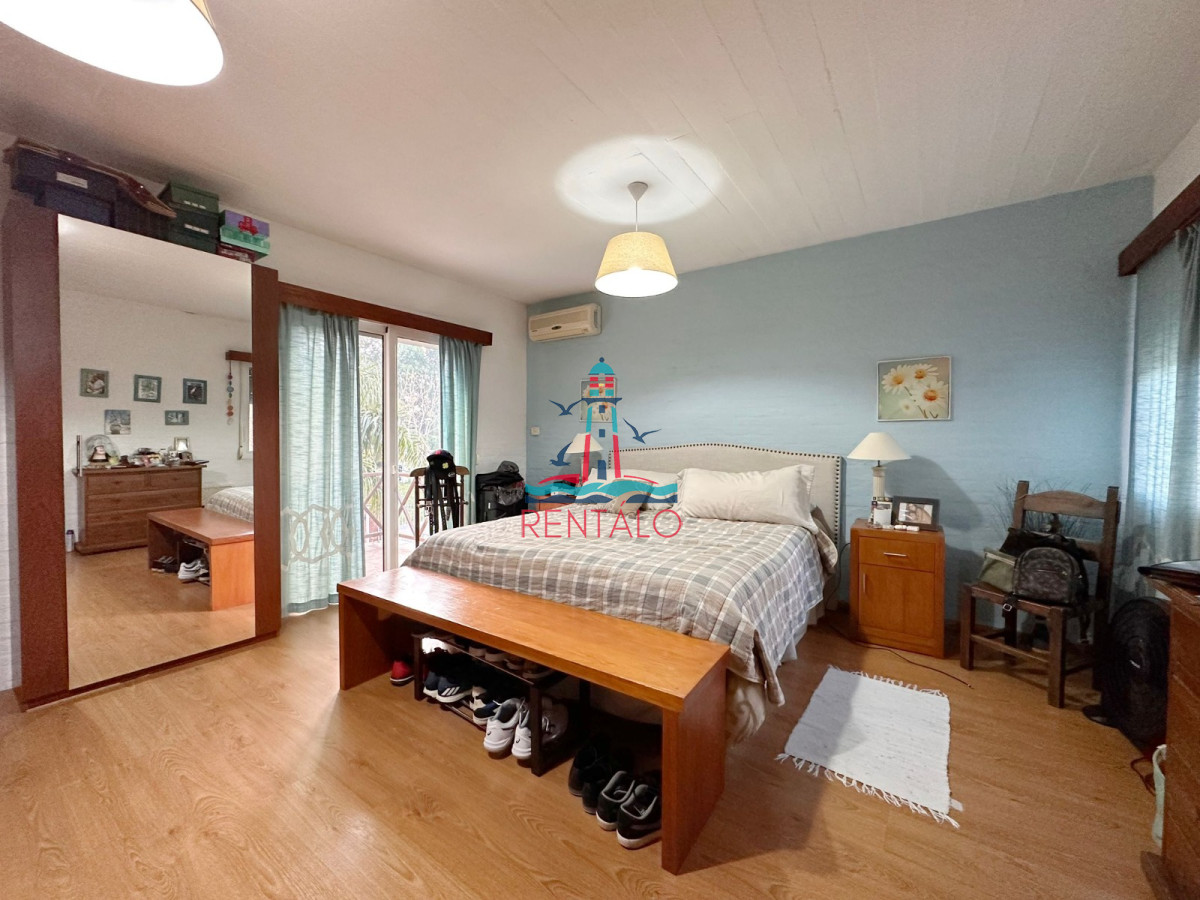 Casa ID.124 - Casa en venta Playa Mansa - 4 dormitorios Parada 19.