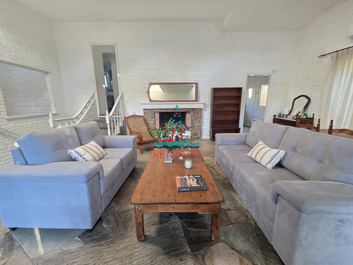 Casa ID.718 - Casa en alquiler anual y de temporada San Rafael - 5 Dormitorios 