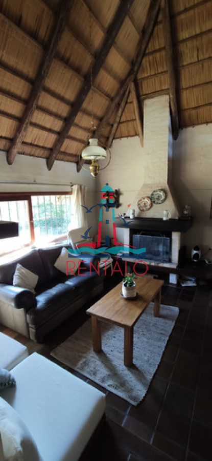 Casa ID.719 - Casa En Pinares - 3 dormitorios piscina climatizada