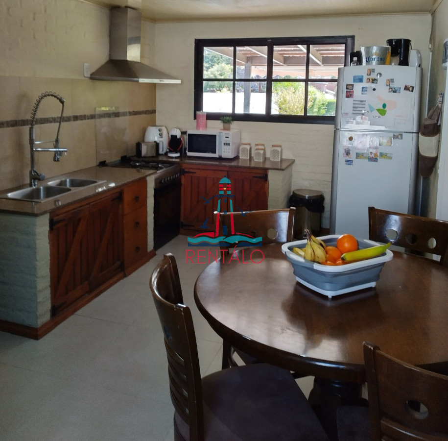 Casa ID.272 - Casa En alquiler de verano y Venta Punta Del Este, Pinares.