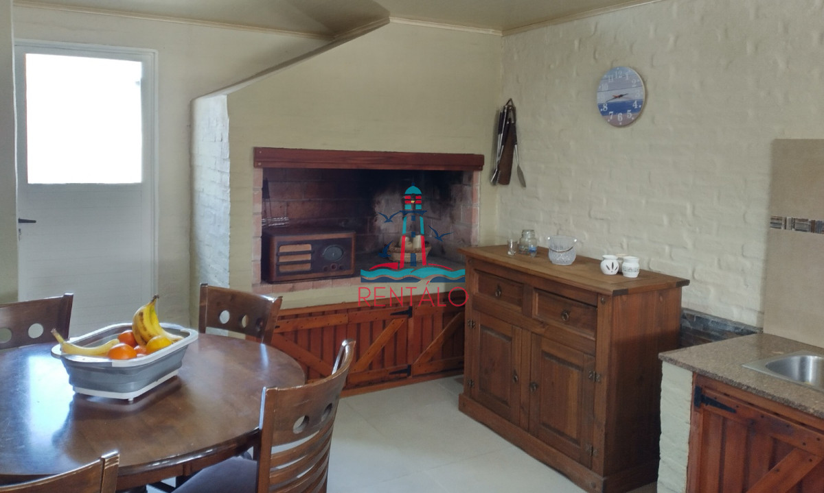 Casa ID.272 - Casa En alquiler de verano y Venta Punta Del Este, Pinares.