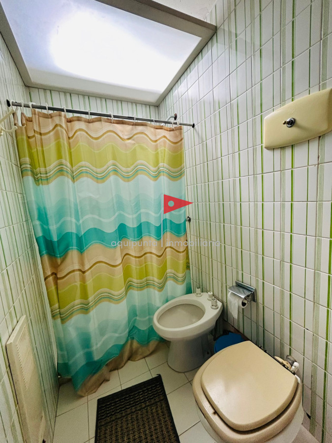 Casa ID.46 - Casa En Venta, Zona Colegios. Jardines de Cordoba. Punta Del Este.