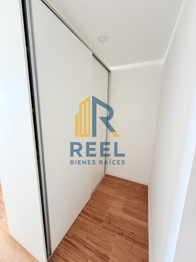 Apartamento ID.45 - Apartamento primera Linea, Playa Mansa, Punta del Este