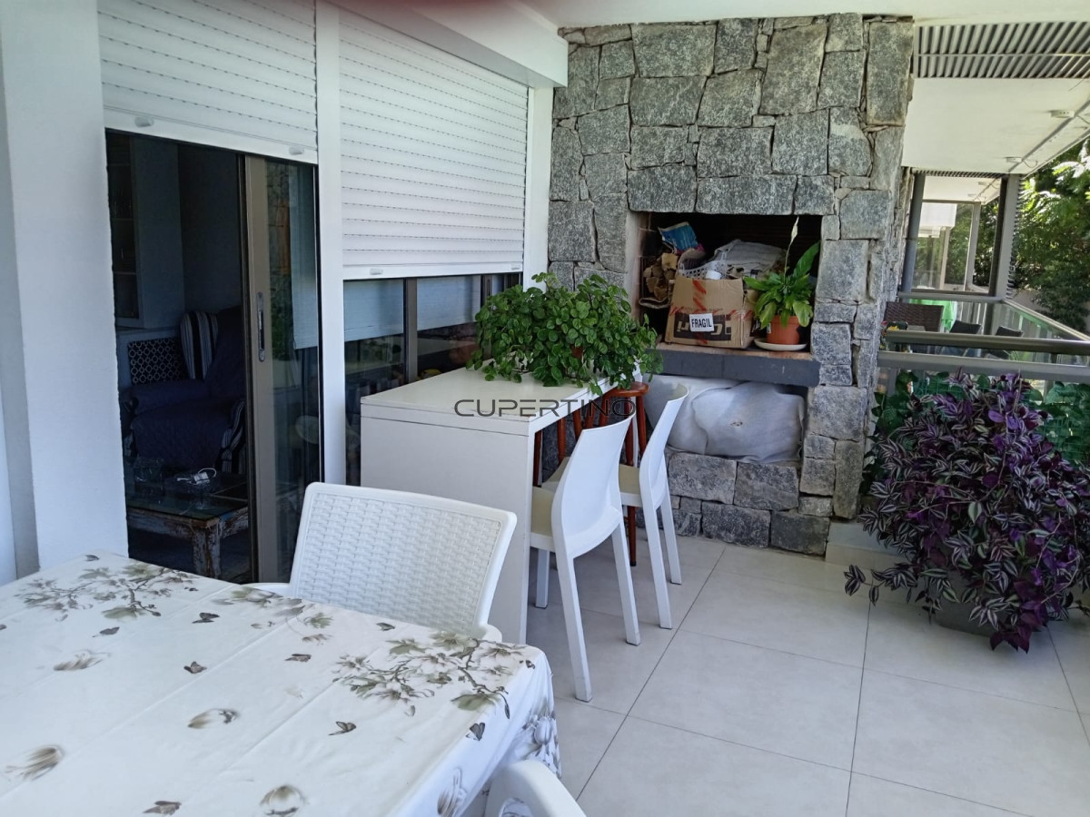 Apartamento ID.409 - Apartamento en Venta, San Rafael, con Parrillero en Balcón, Punta del Este