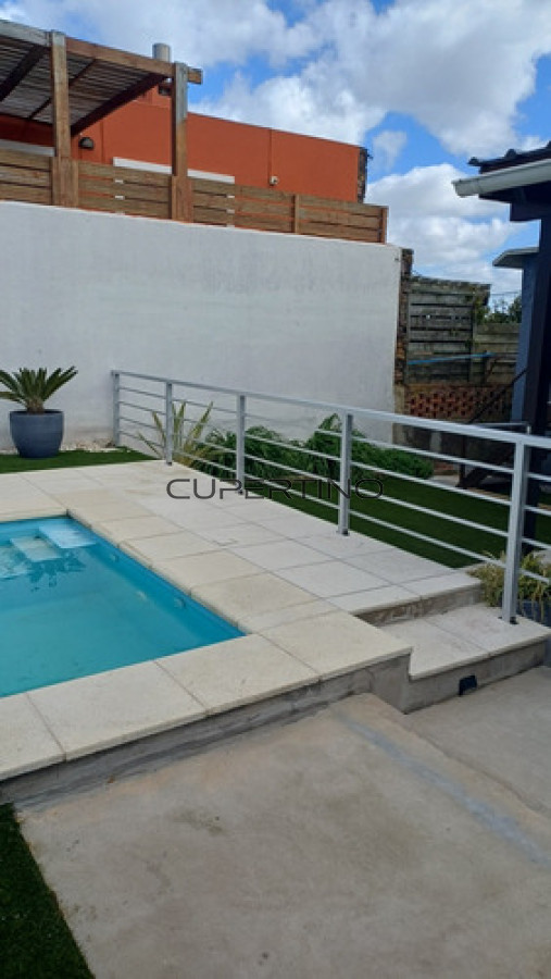 Casa 4 Dormitorios 4 Baños. — foto 2