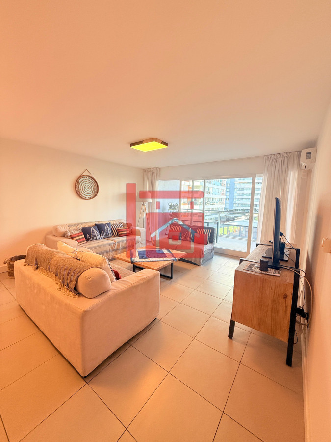 Apartamento ID.16 - Apartamento en venta - 3 dormitorios Playa Brava