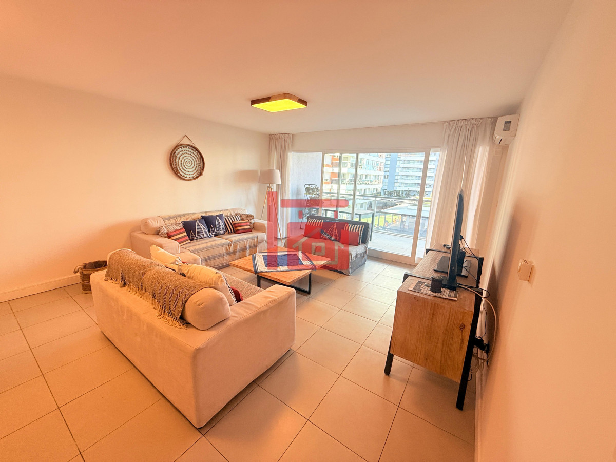 Apartamento ID.16 - Apartamento en venta - 3 dormitorios Playa Brava